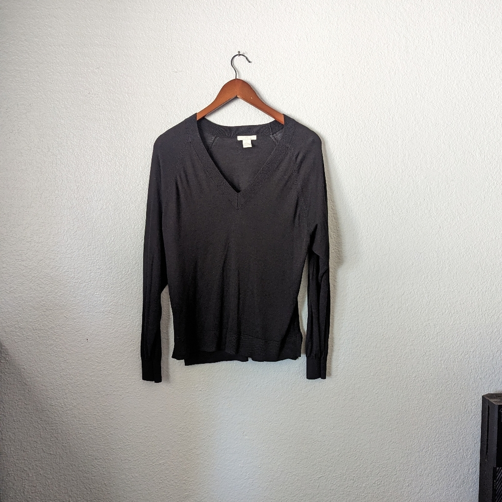 H&M lightweight Vneck Sweater